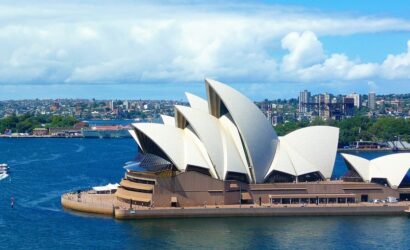 Sydney Opera House 990 x 490